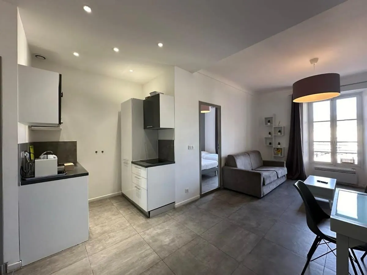 B081 - Bel Appartement Cannes - Tassigny 0*,  Francja