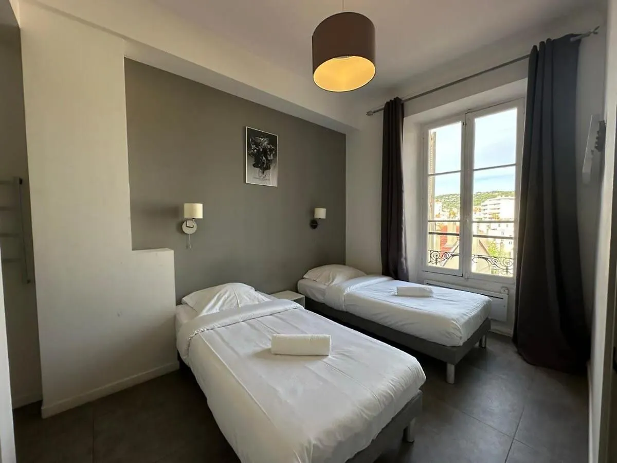 B081 - Bel Appartement Cannes - Tassigny Apartment